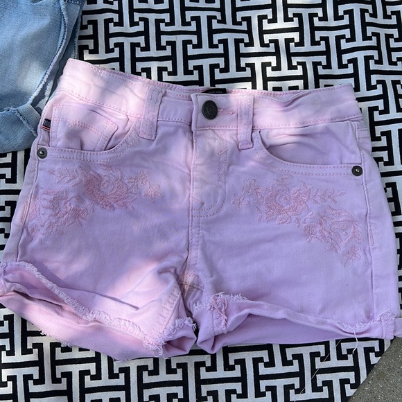 Girls denim shorts size 7 - Picture 2 of 11